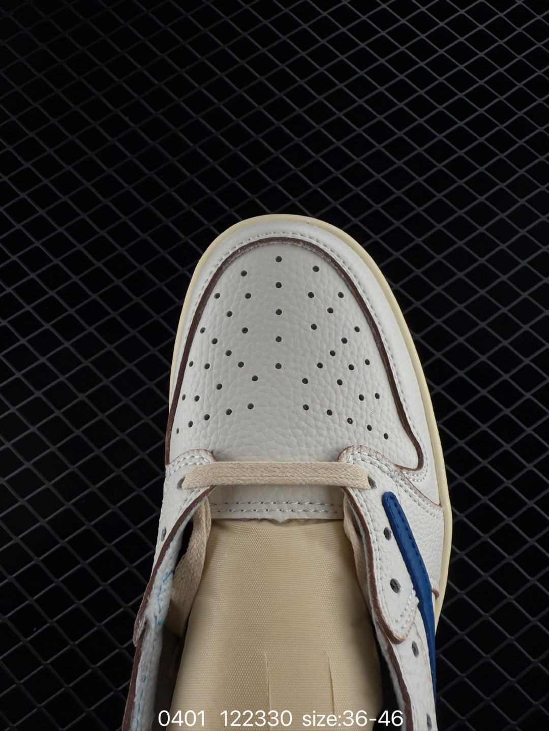 Travis Scott x Air Jordan 1 ” Reverse M